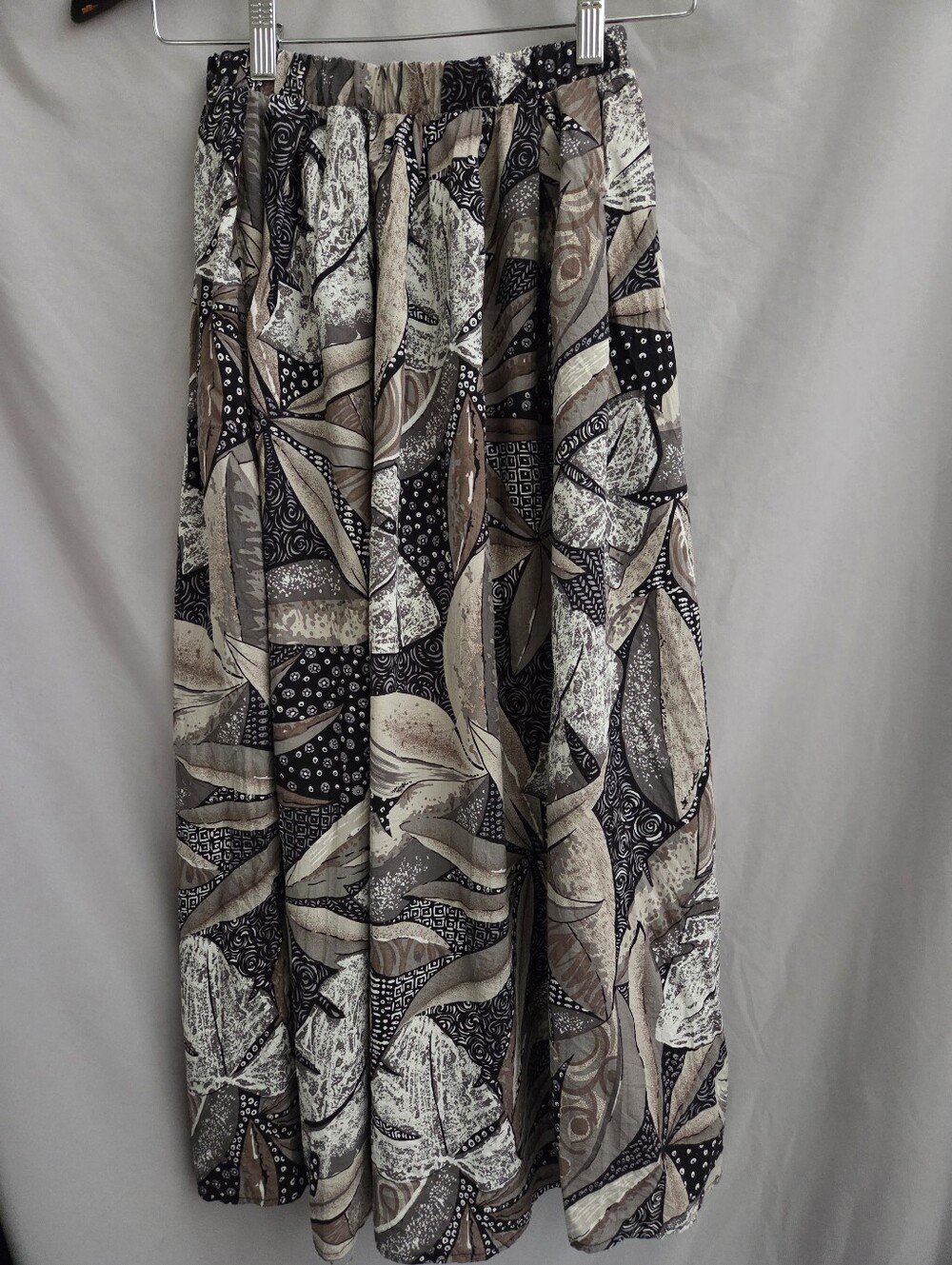 Petites Abstract Leaf Print Maxi Skirt - Petite Small